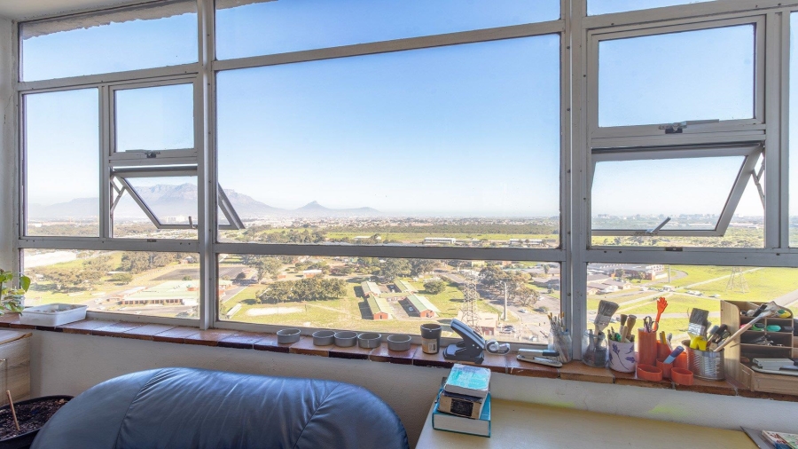 2 Bedroom Property for Sale in Townsend Estate Western Cape
